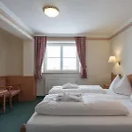 Manggei Designhotel 4* オーバータウエルン